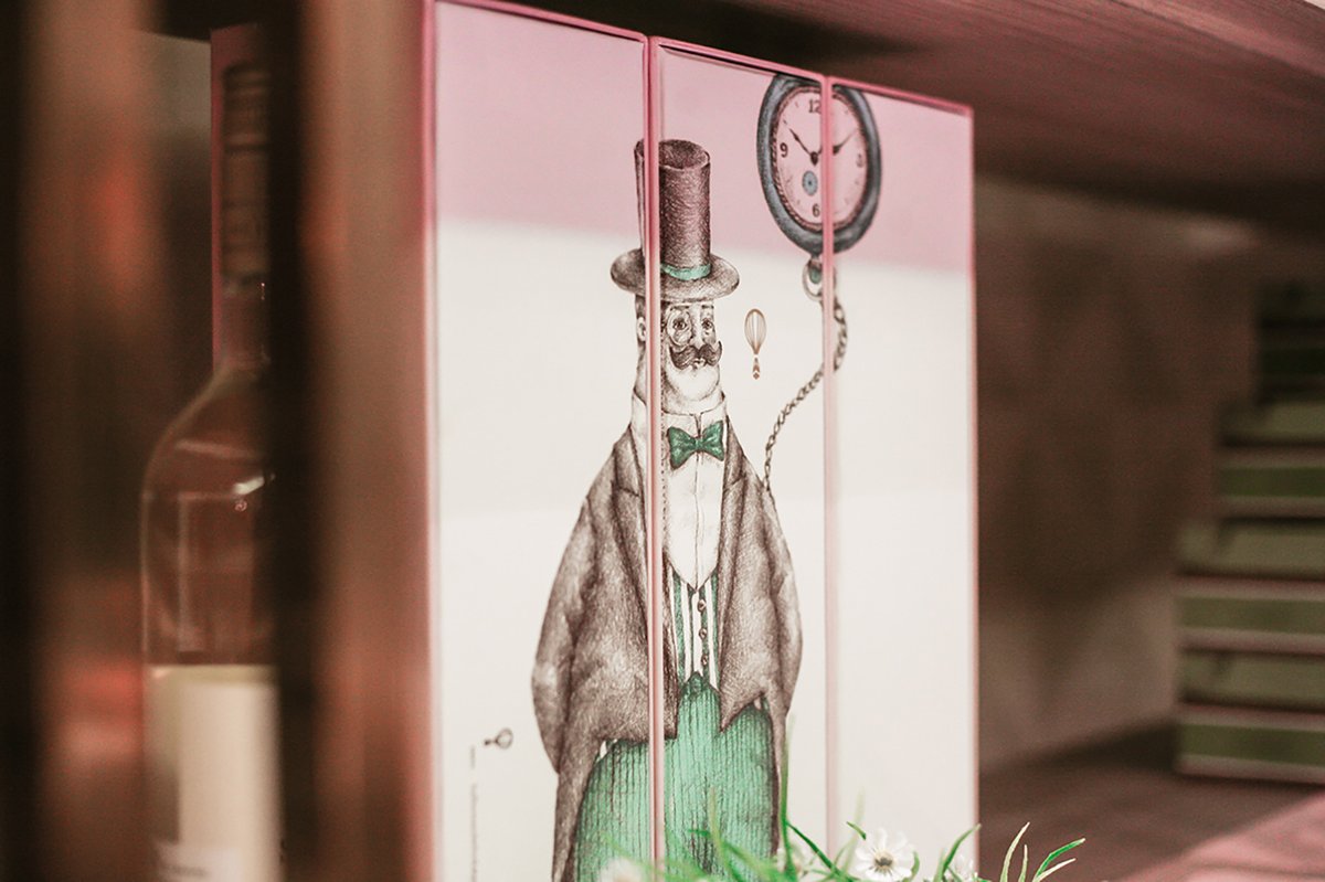 蛋糕店（食品）品牌vi設(shè)計(jì)—Balloon and Whisk 插圖賞析，vi設(shè)計(jì)，視覺形象vi設(shè)計(jì)，食品vi設(shè)計(jì)，包裝設(shè)計(jì)，蛋糕店品牌vi設(shè)計(jì)，vi品牌策劃，深圳vi設(shè)計(jì)，左右格局