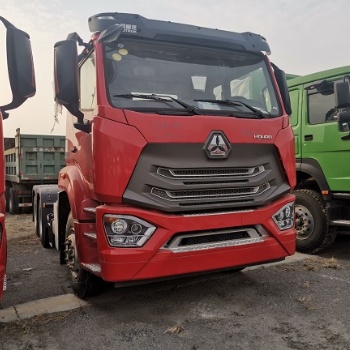 重汽國六豪瀚新款前臉440馬力牽引車廠家促銷報(bào)價(jià)