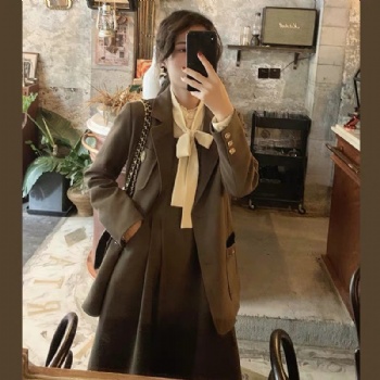 香云紗21夏高端連衣裙 杭州四季青女裝尾貨批發(fā) 直播大碼女裝進貨渠道
