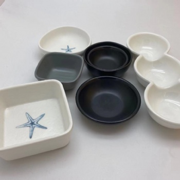 上海壹粵密胺醬油碟醋碟定做，料碟仿瓷餐具批發(fā)