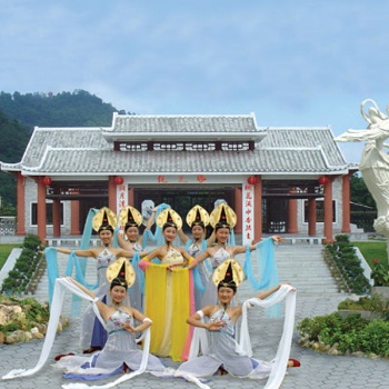 河源萬綠谷賞湖灣春色美景、油菜花田、森林徒步、萬綠湖鏡花緣兩天